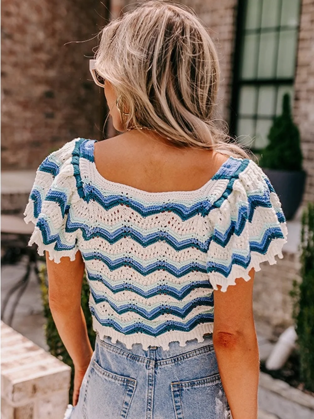 Zara White & Blue Crochet Chevron Button Crop Top Size Small